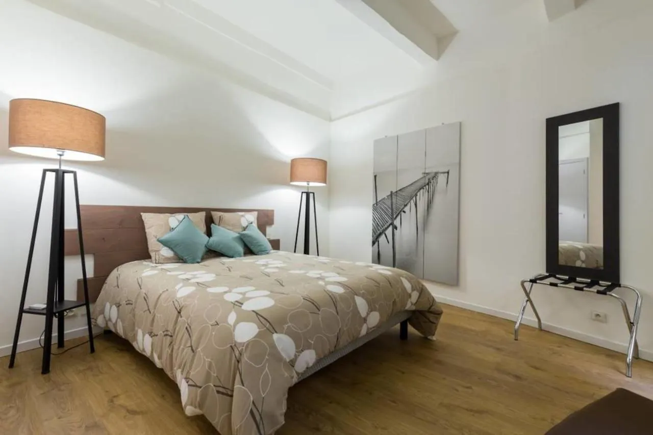 Large One Bedroom Flat In The Old Town Nice France