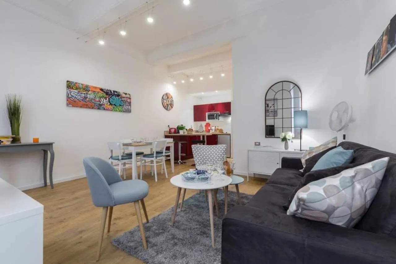 Apartmán Large One Bedroom Flat In The Old Town Nice Francie