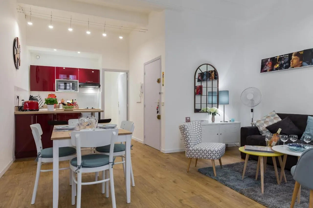 Large One Bedroom Flat In The Old Town Nice 0*,